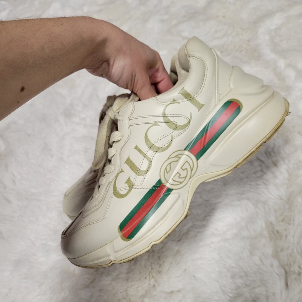 Gucci woman’s Rython Vintage logo leather sneakers Size 37 7 - Picture 2 of 14